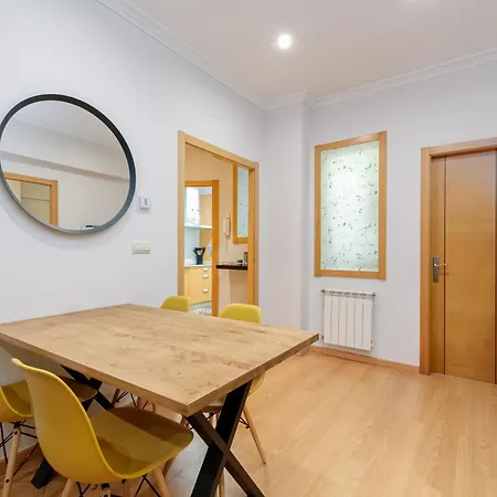 Apartment Comodo Y Moderno Piso En By *